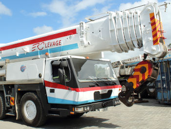 Grove 130-t crane rentals in Mauritius