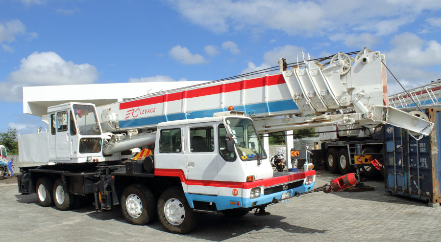 50-ton crane rental in Mauritius