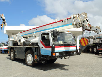 25-ton mobile crane Mauritius